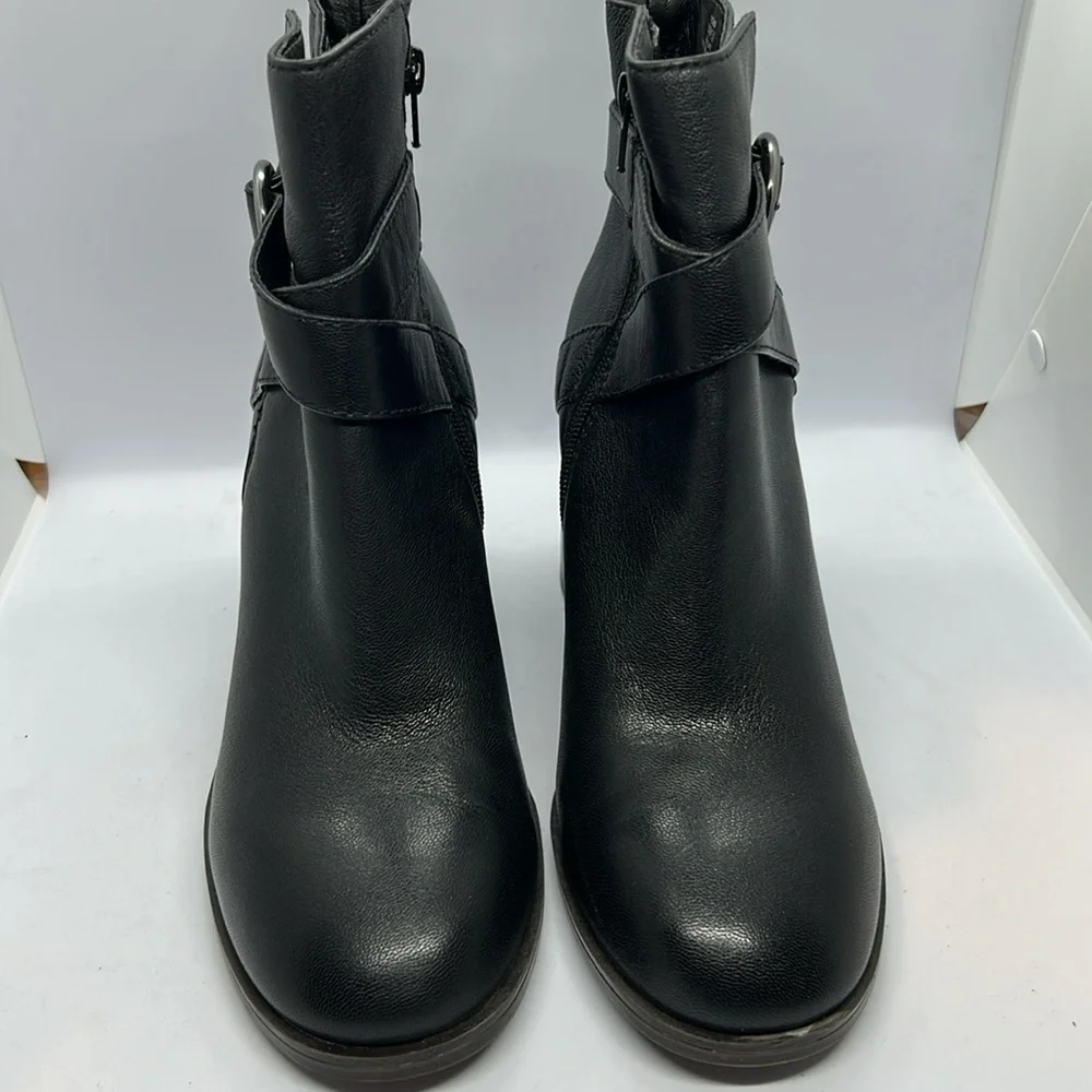 Crown Vintage Women's Black Leather Courla Ankle Bootie size 10M - Picture 2 of 13